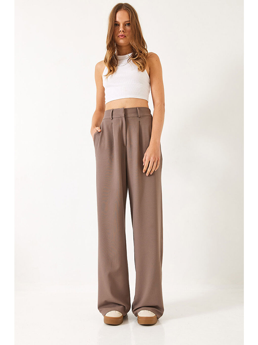 Bej Kadın Beli Lastikli Bol Paça Pantolon-3