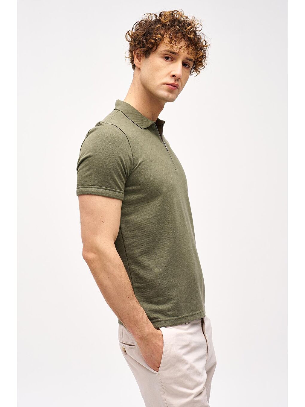 Açık Yeşil Slim Fit Dar Kalıp Fermuarlı Polo Yaka Düz Kısa Kollu  Tişört-2