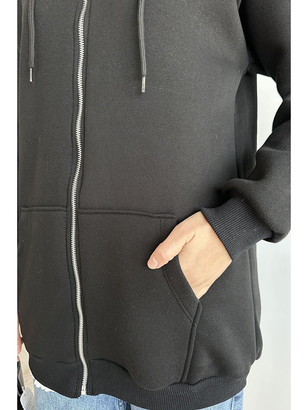 Siyah Kapüşonlu Şardonlu Tesettür Sweatshirt-6