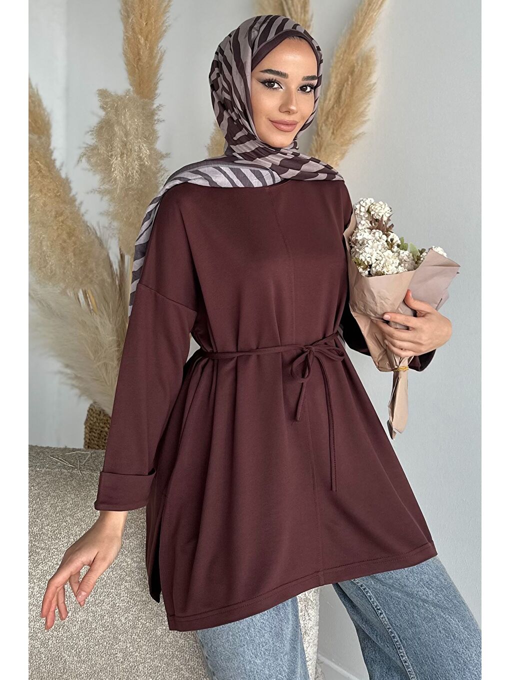 Kahverengi Bisiklet Yaka Yan Yırtmaç Detaylı Bel Bağlamalı Tesettür Tunik-3