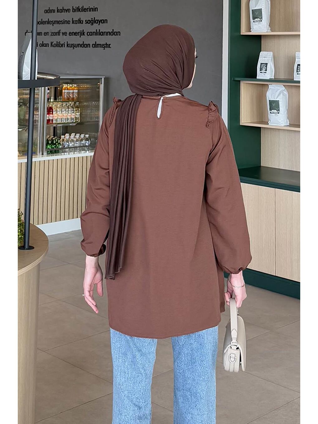 Kahverengi Bisiklet Yaka Omuz Fırfırlı Tunik Çikolata Kahve-3
