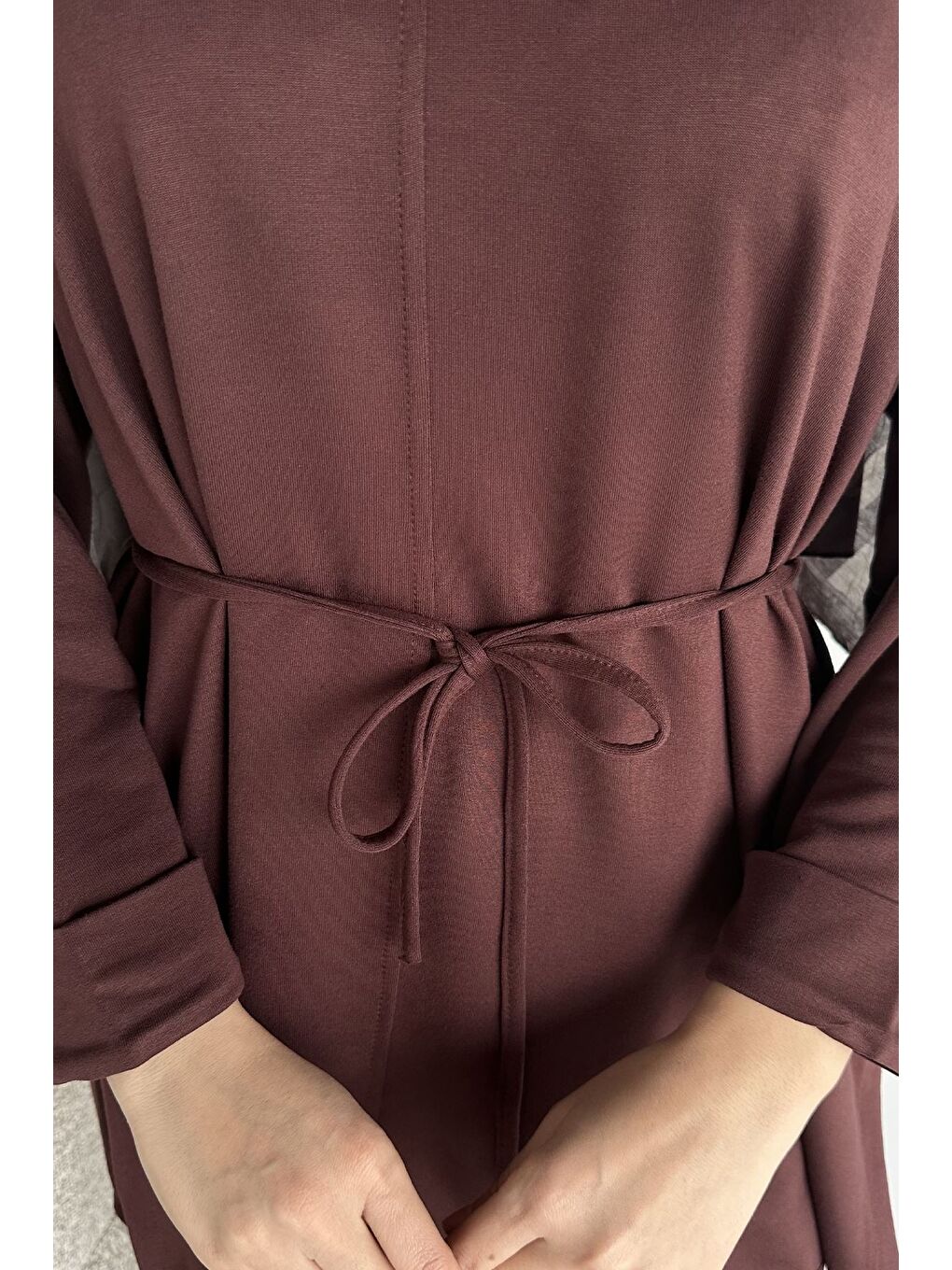 Kahverengi Bisiklet Yaka Yan Yırtmaç Detaylı Bel Bağlamalı Tesettür Tunik-7