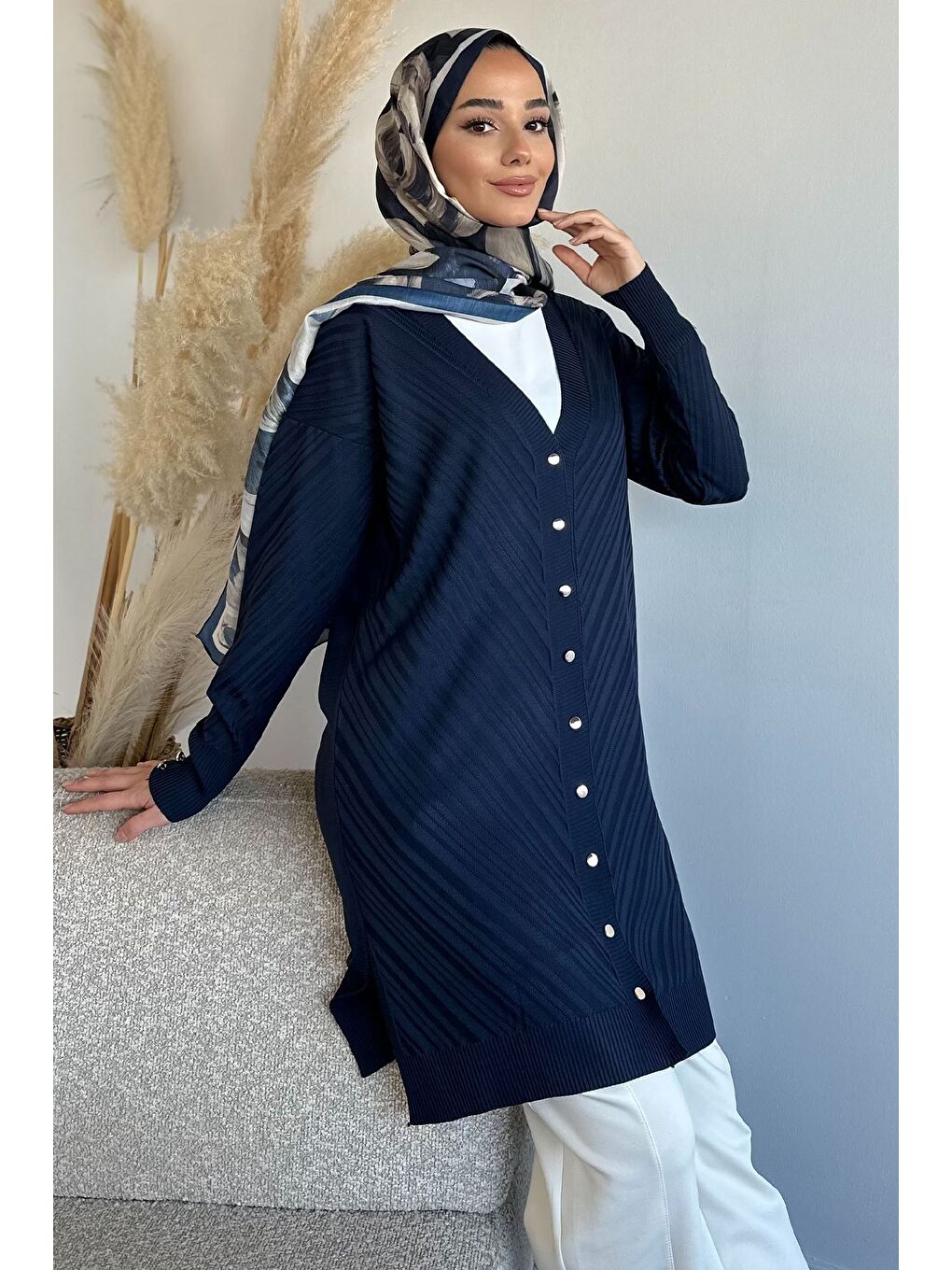 Lacivert Desenli Ön Düğmeli Tesettür Triko Hırka (m-l-xl Uyumludur)