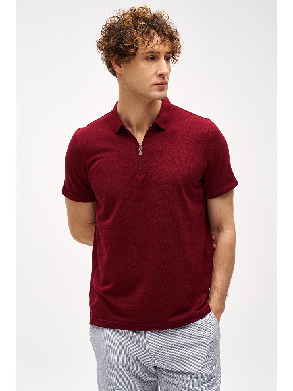 Bordo Slim Fit Dar Kalıp Fermuarlı Polo Yaka Düz Kısa Kollu  Tişört-1