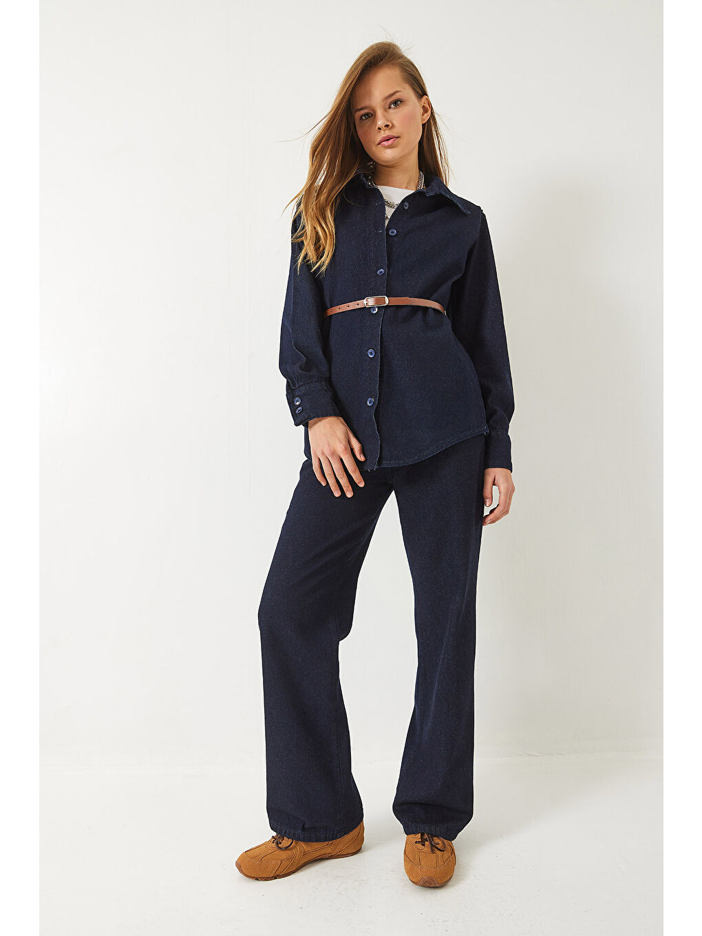 Lacivert Kadın Vatka Detaylı Kemerli Gömlek Palazzo Pantolonlu Denim Takım-2