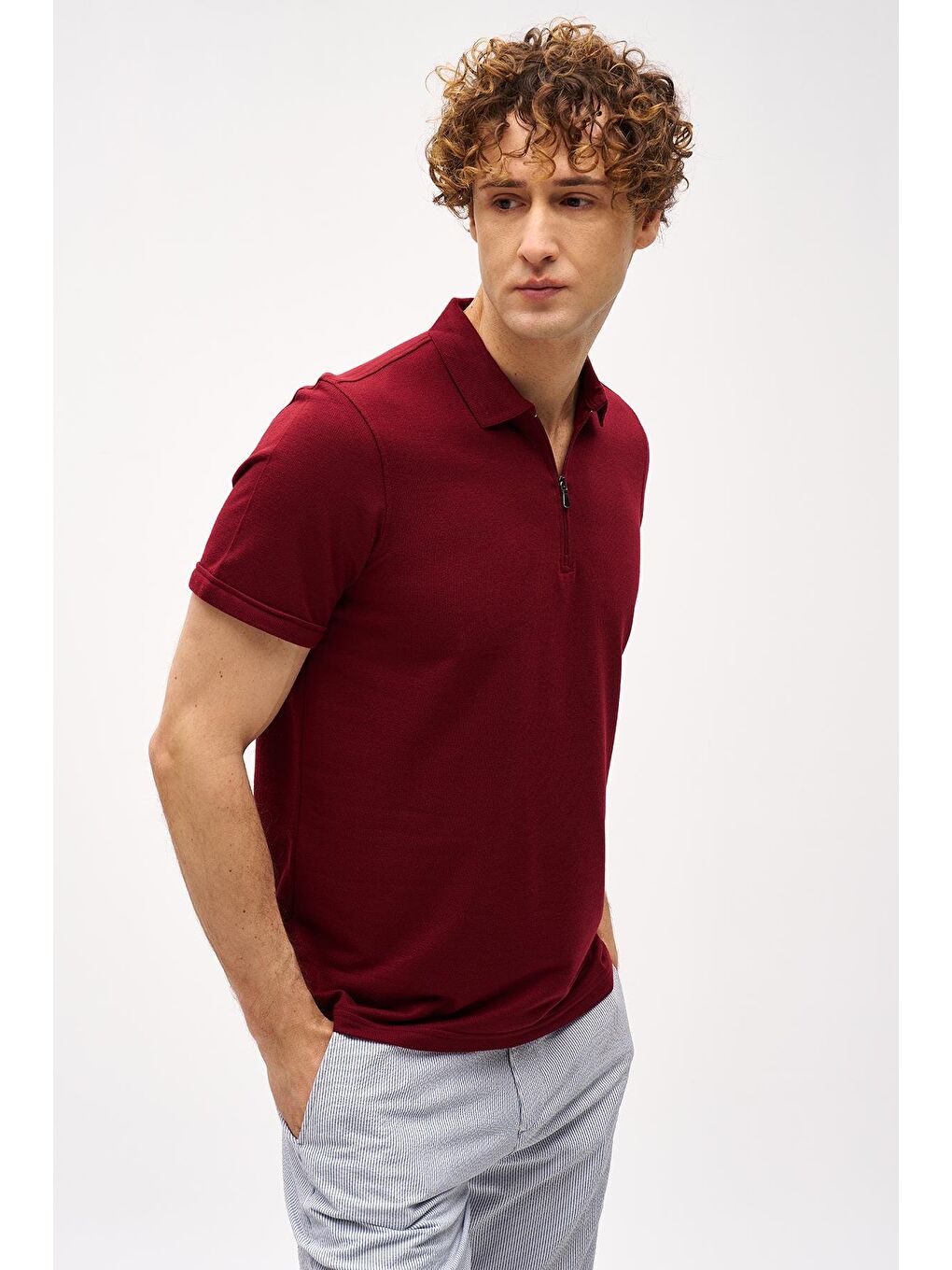 Bordo Slim Fit Dar Kalıp Fermuarlı Polo Yaka Düz Kısa Kollu  Tişört-3