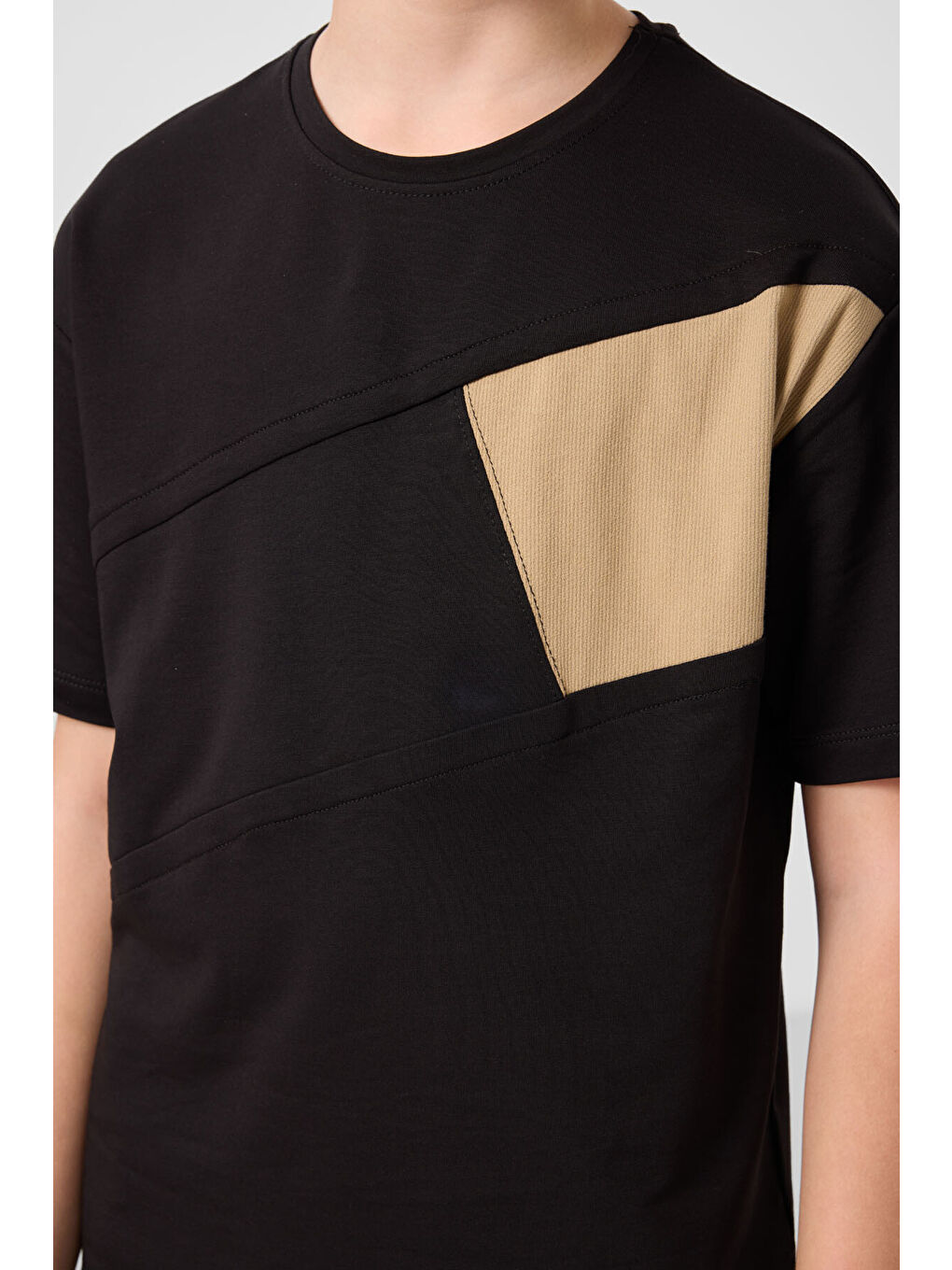 Siyah-Koyu Bej Pamuklu Oversize Fit Dokuma Hafif Esnek Chino Erkek Çocuk Şort Takım - 11275-3