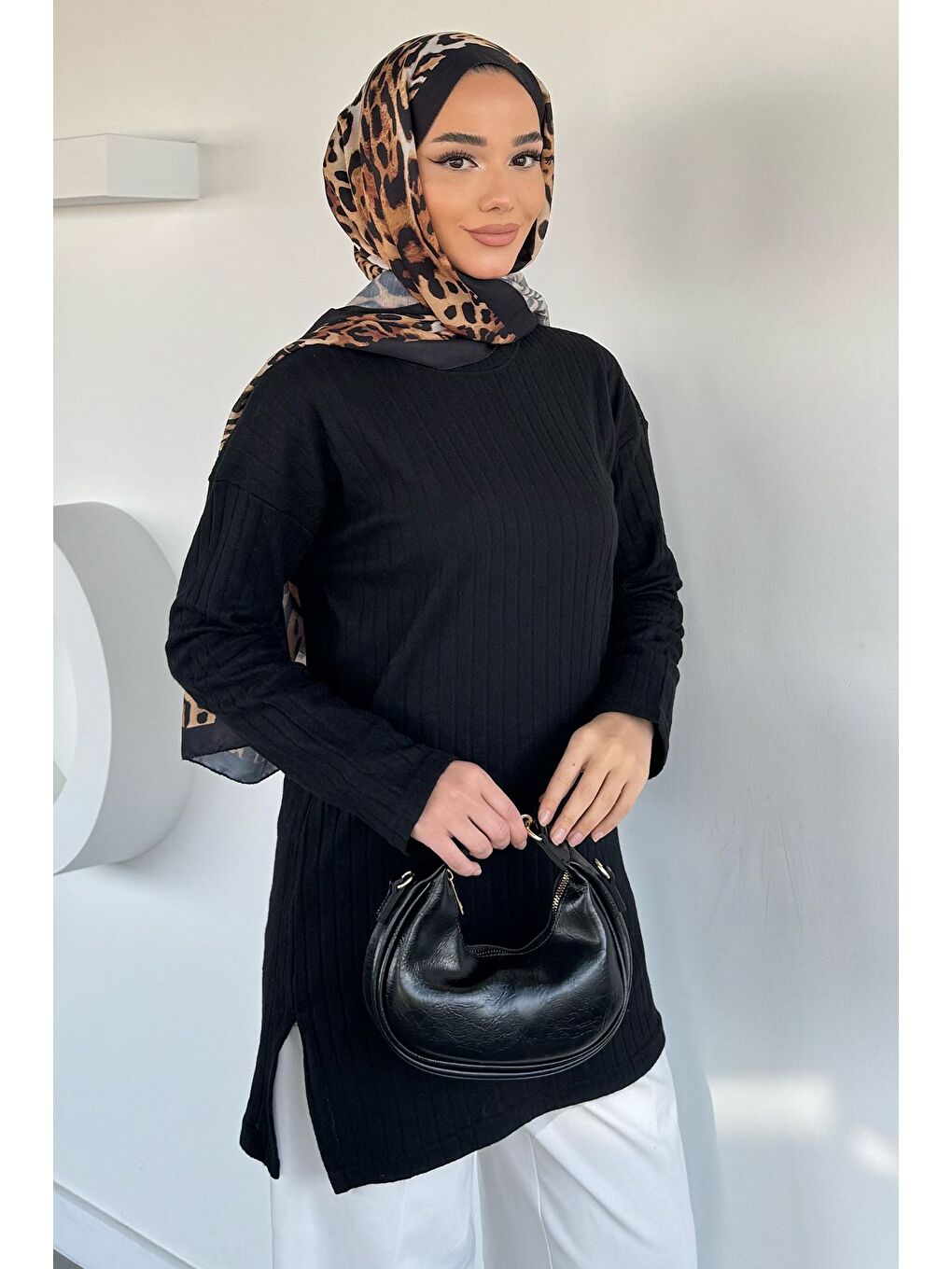 Siyah Fitilli Kadın Tesettür Tunik