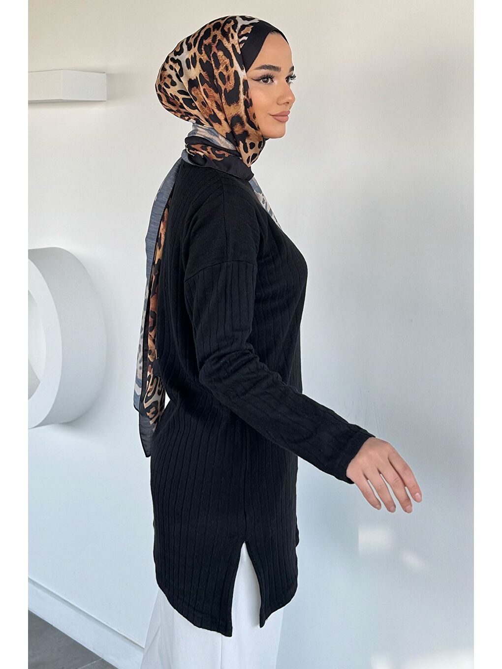 Siyah Fitilli Kadın Tesettür Tunik-3