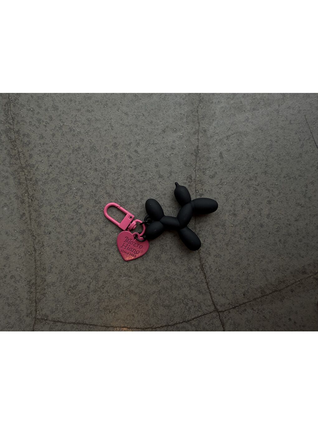 Balon Köpek Anahtarlık Kalp Şekilli Pim Kilit Detaylı Çanta Charm Siyah-1