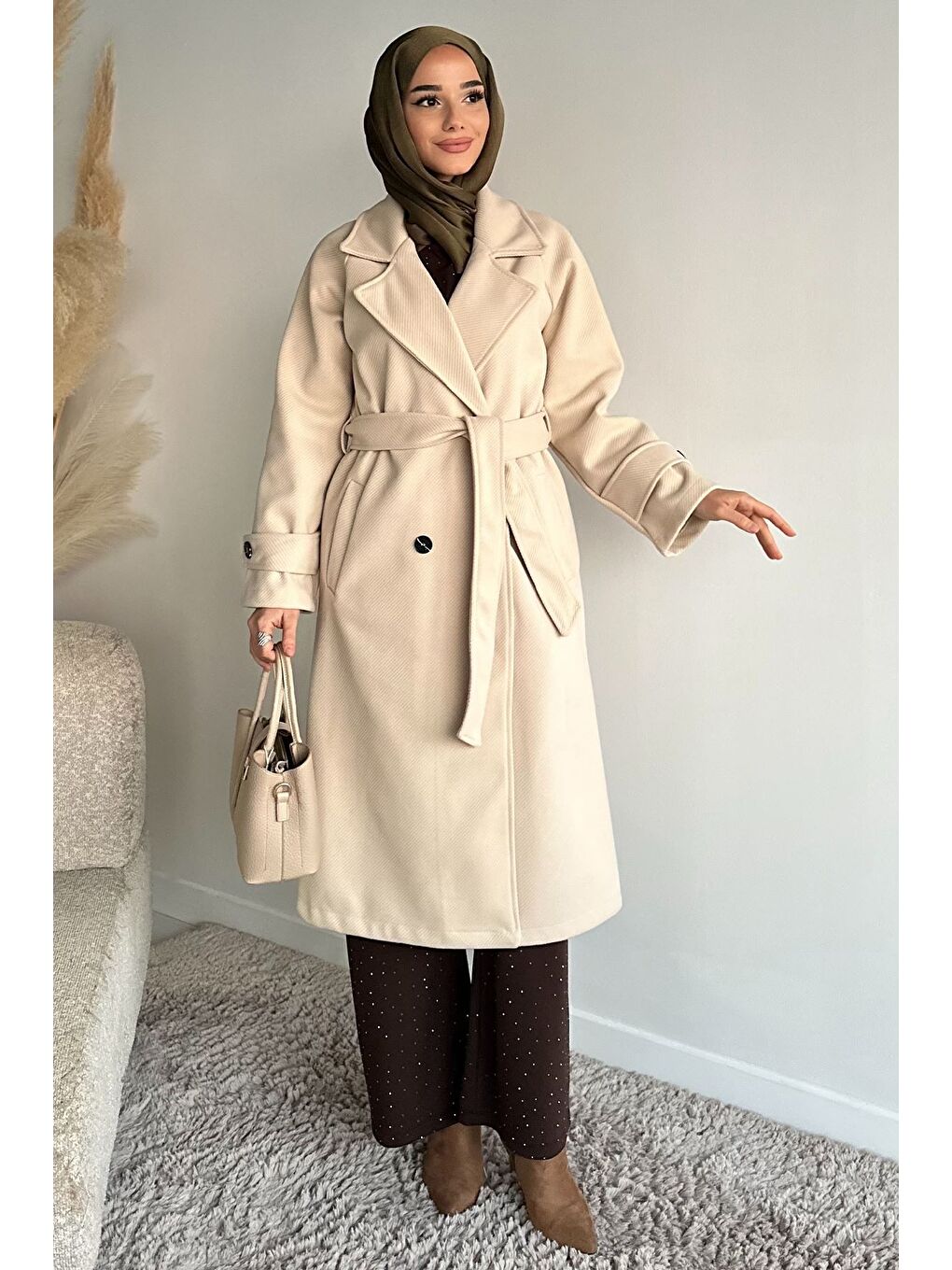 Bej Kendinden Desenli Bel Kuşaklı Tesettür Kaban-3