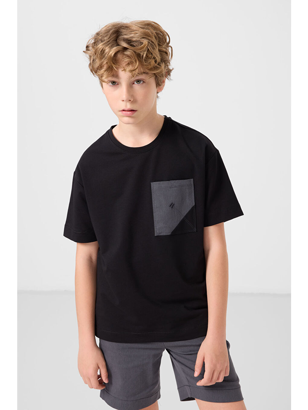 Siyah-Gri Pamuklu Oversize Fit Dokuma Hafif Esnek Chino Erkek Çocuk Şort Takım - 11278-2