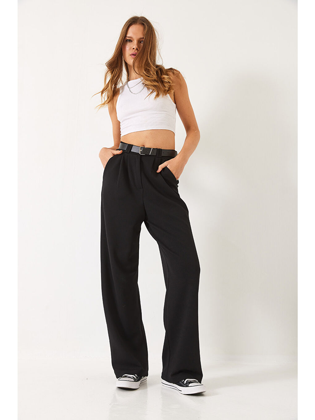 Siyah Kadın Çift Pile Detaylı Kemerli Örme Pantolon-2