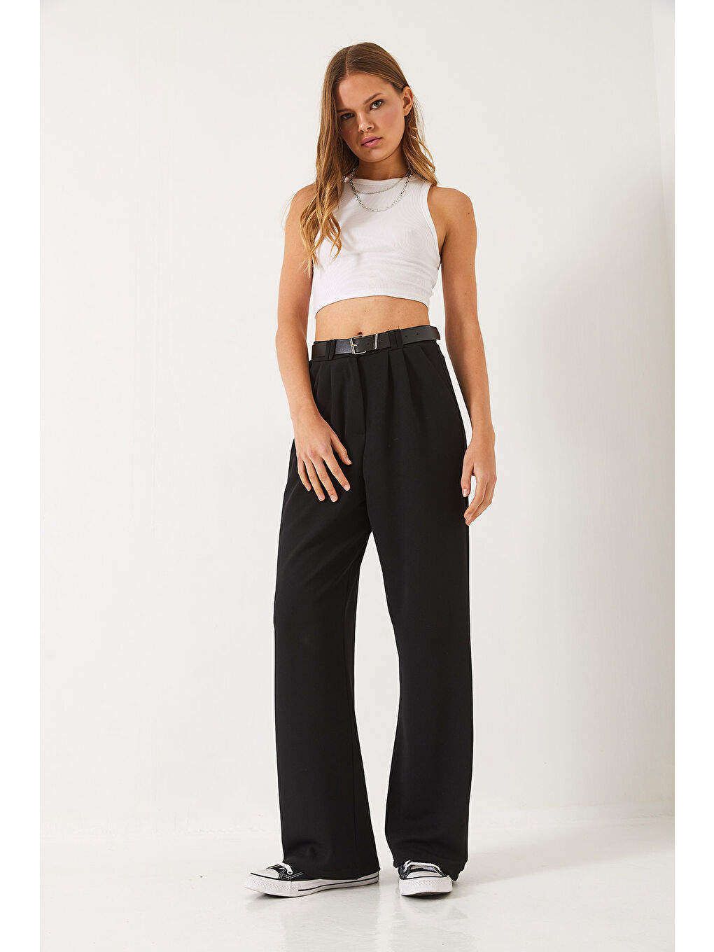 Siyah Kadın Çift Pile Detaylı Kemerli Örme Pantolon-5