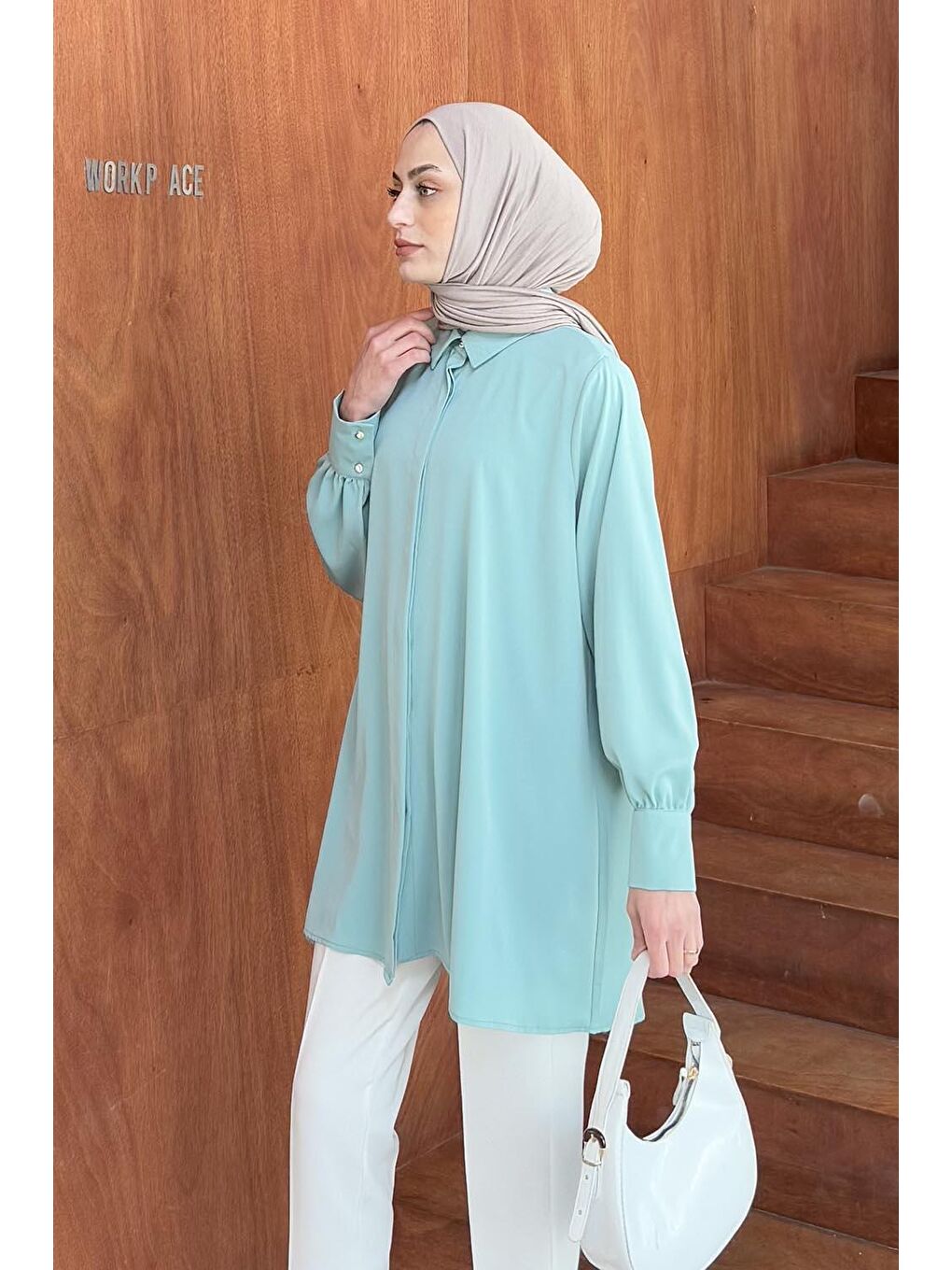 Gizli Düğme Detaylı Tesettür Tunik Mint Yeşili-1
