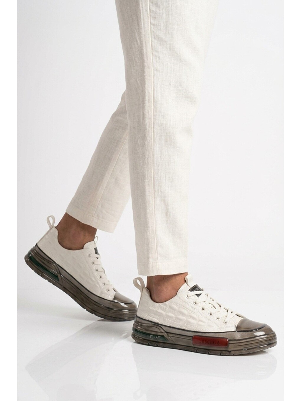 Beyaz Hakiki Deri Kroko Desenli Kalın Taban Erkek Casual Ayakkabı Sneaker E058 M-1
