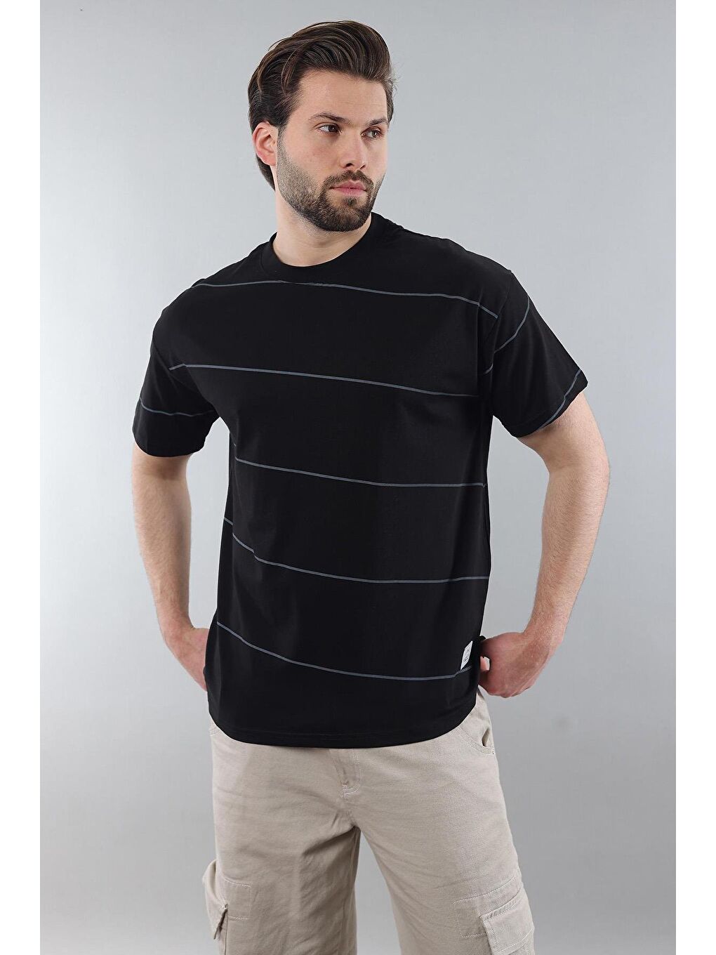 Siyah Bisiklet Yaka Basic Çizgili Erkek %100 Pamuk Tişört E7102-1