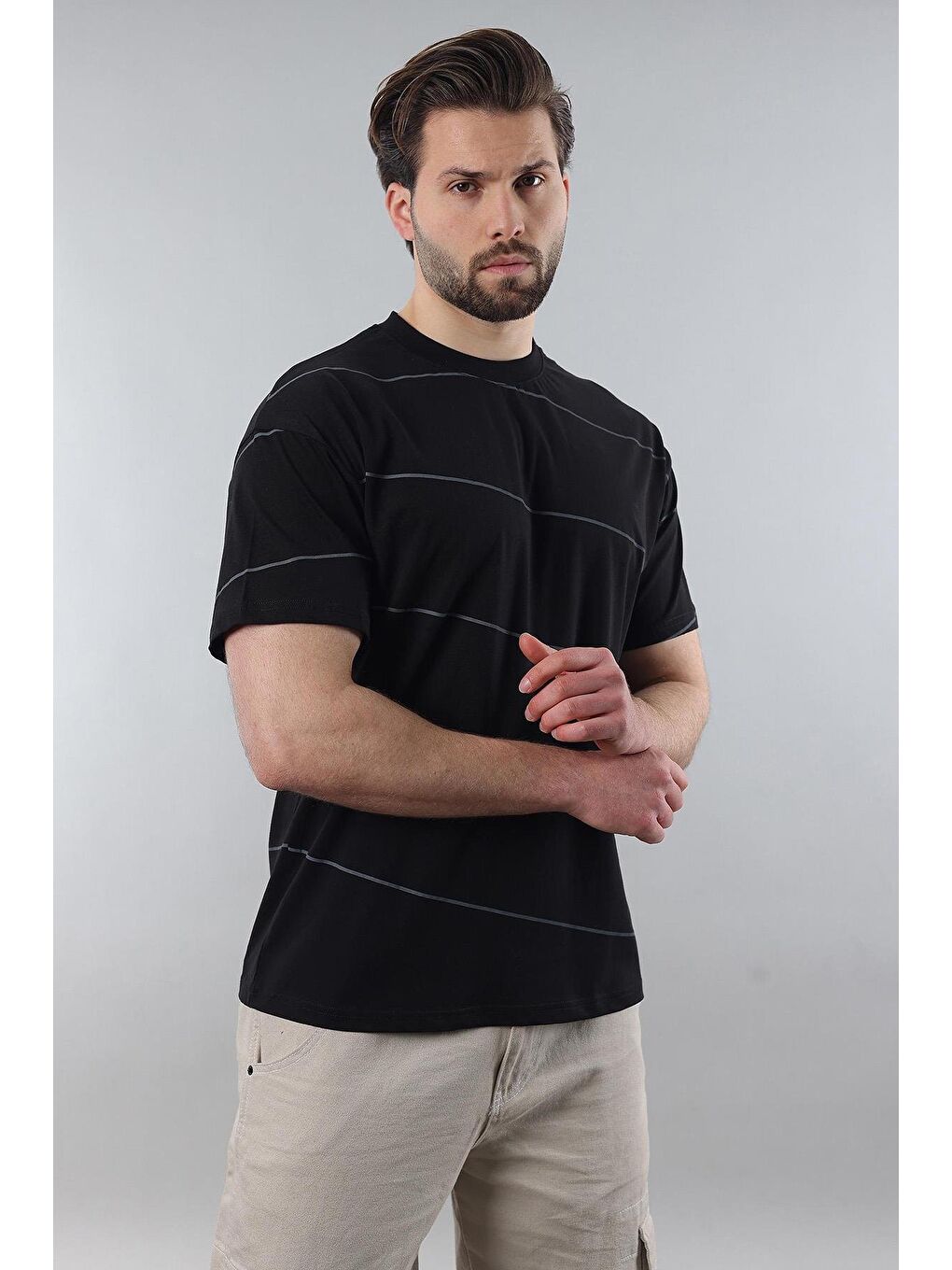 Siyah Bisiklet Yaka Basic Çizgili Erkek %100 Pamuk Tişört E7102-3