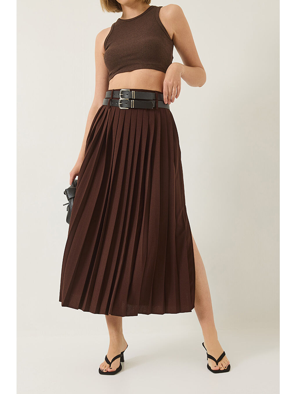 Kahverengi Kadın Çift Kemerli Yırtmaç Detaylı Piliseli Uzun Etek-2