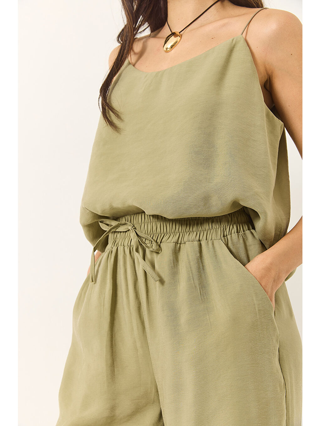 Yeşil Kadın Askılı Dokuma Modal Bluz Pantolon Alt-Üst Takım-4