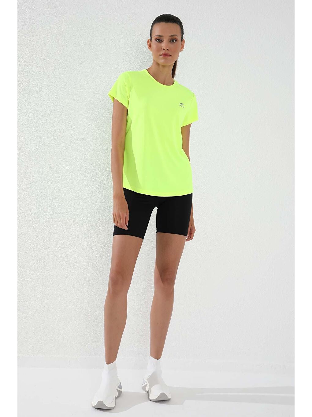 Neon Sarı Basic Kısa Kol Standart Kalıp O Yaka Kadın Tişört - 97144-1