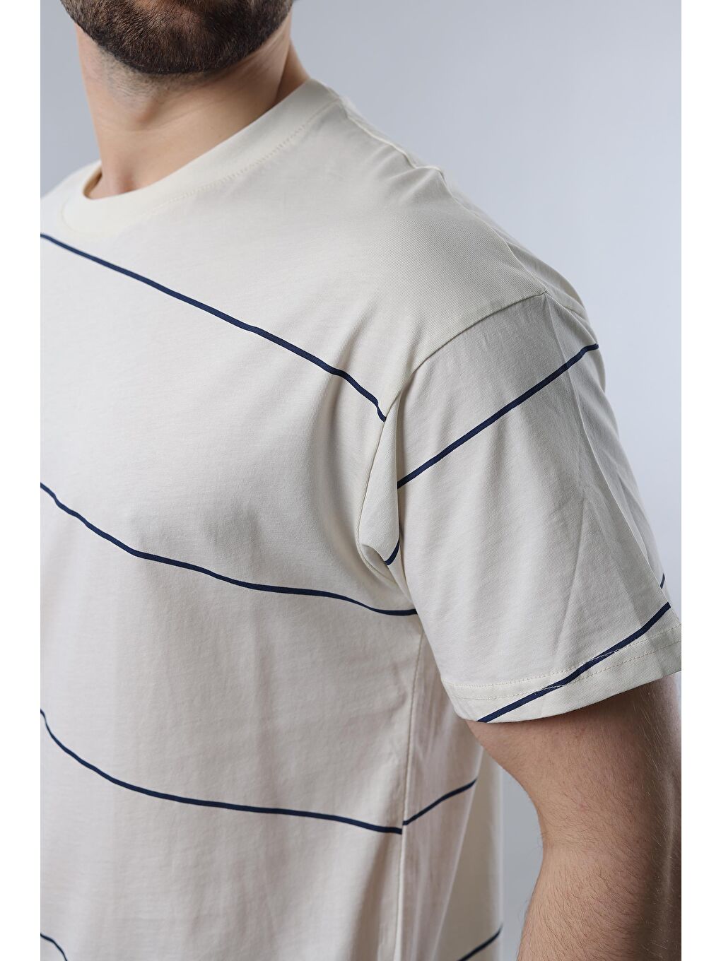 Ekru Bisiklet Yaka Basic Çizgili Erkek %100 Pamuk Tişört E7102-2