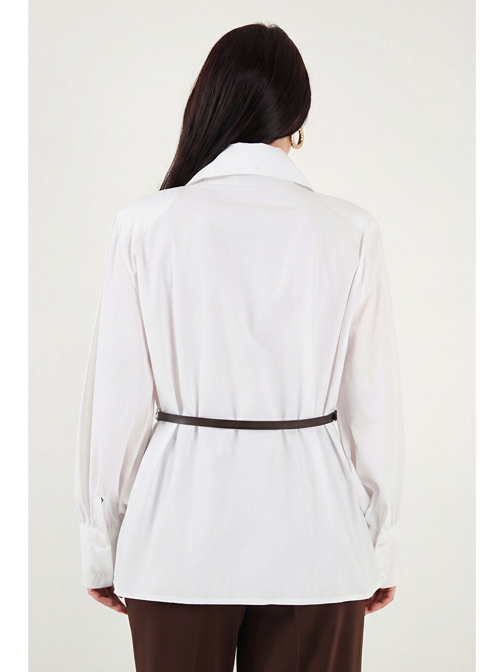 Beyaz Kruvaze Yaka Kemerli Balon Kollu Pamuklu Kadın Gömlek 6835057-6