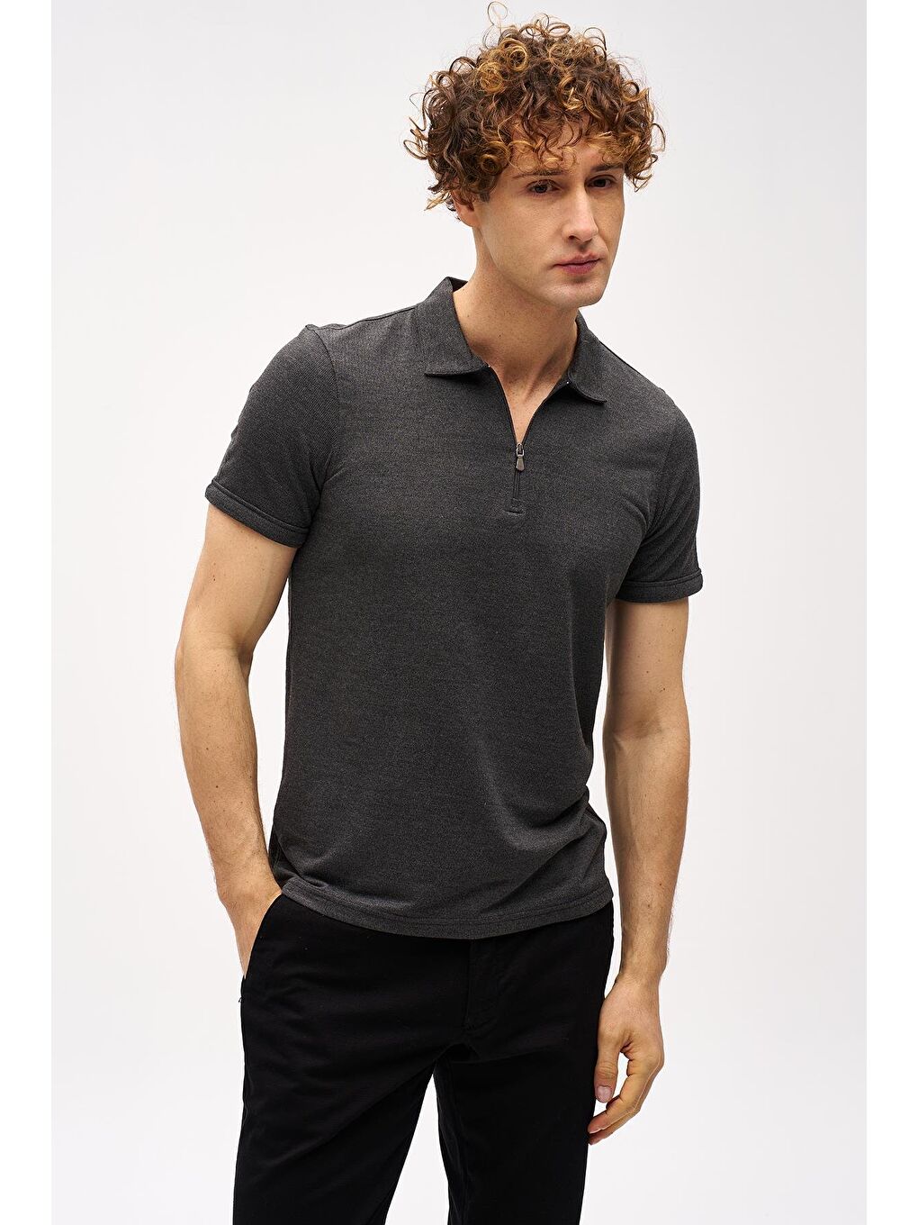 Gri Antrasit Slim Fit Dar Kalıp Fermuarlı Polo Yaka Düz Kısa Kollu  Tişört-1