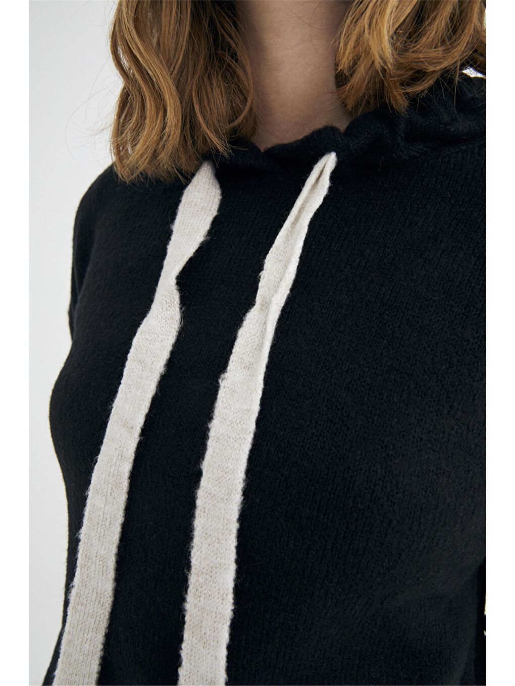 Siyah Kapüşonlu Şerit Detaylı Sweat Kazak-6