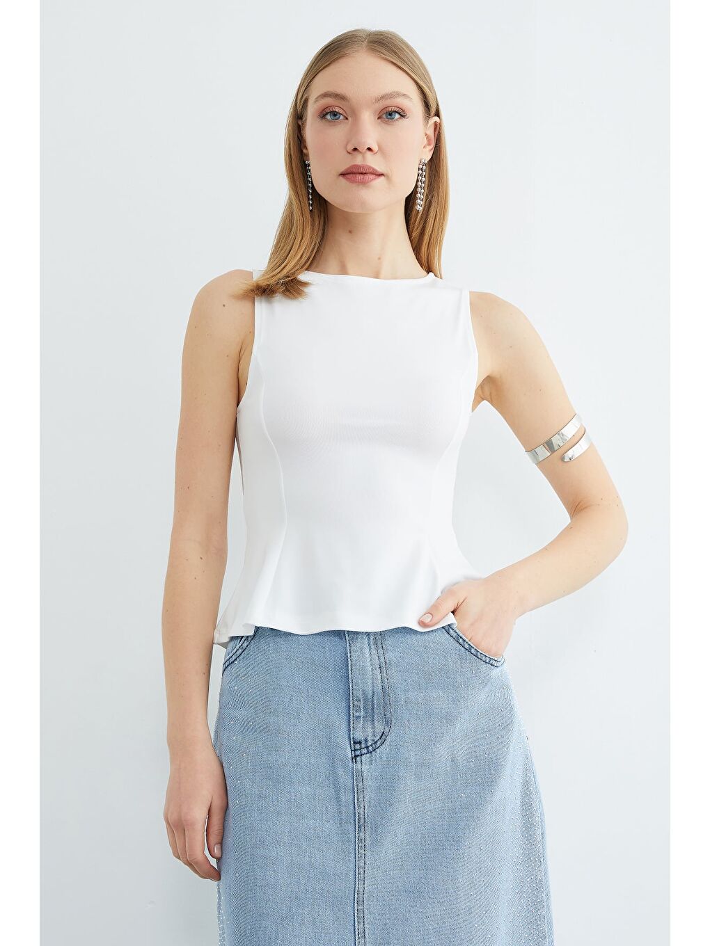 Beyaz Bisiklet Yaka Peplum Bluz-1