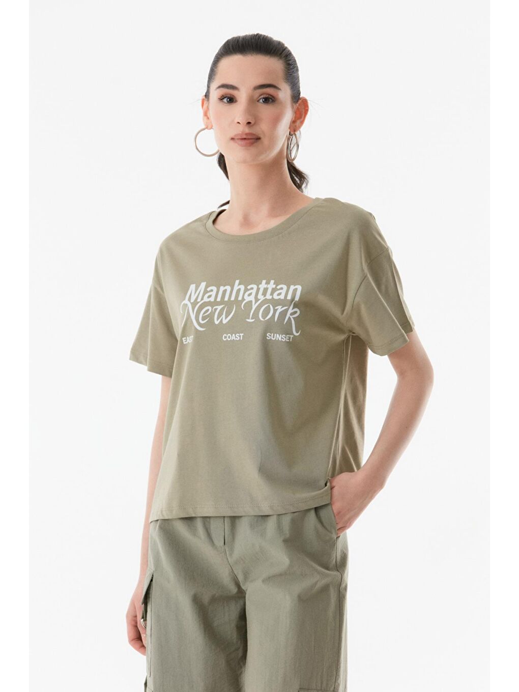 Haki Manhattan New York Baskılı Bisiklet Yaka Tişört