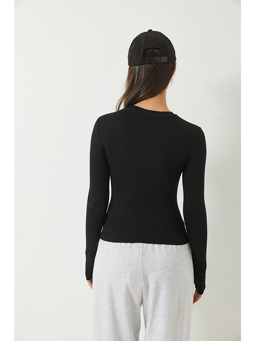 Siyah Kadın Parmak Geçirmeli Bisiklet Yaka Uzun Kol Modal Bluz-6