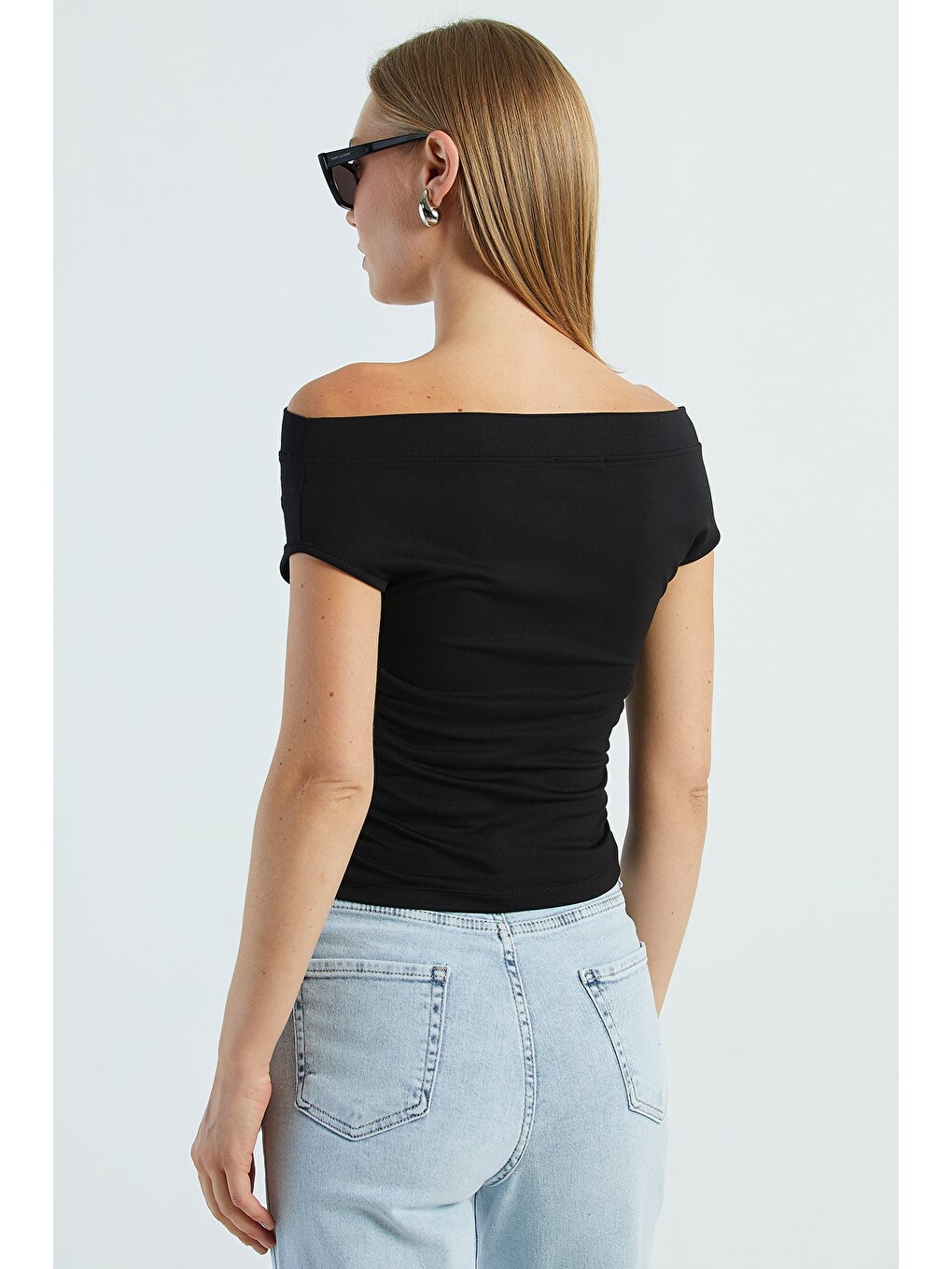 Siyah Basic Madonna Yaka Slim Fit Bluz-4