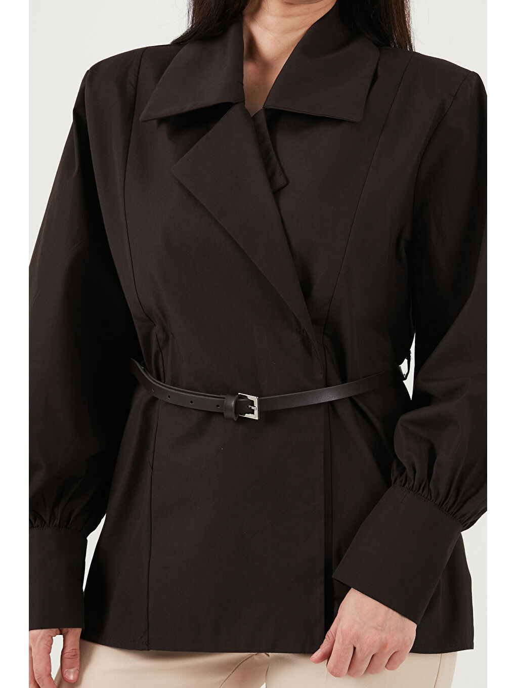 Kahverengi Kruvaze Yaka Kemerli Balon Kollu Pamuklu Kadın Gömlek 6835057-5