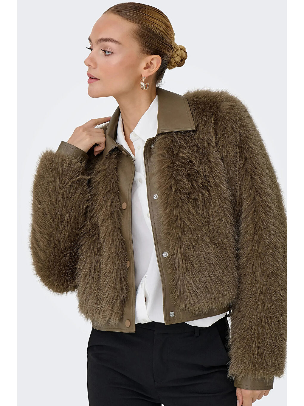 Kahverengi Onlnoeme Regular Fit Klasik Yaka Yumuşak Tüylü Düğmeli Mont 15356776-2