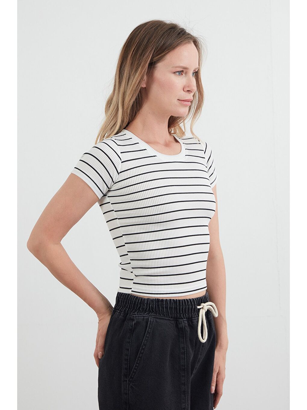 Siyah Basic Çizgili Fitilli Tişört-2