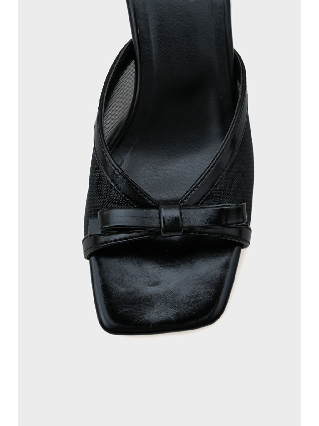 Gri Midge Orta Topuklu Fileli Fiyonklu Kadın Terlik-2