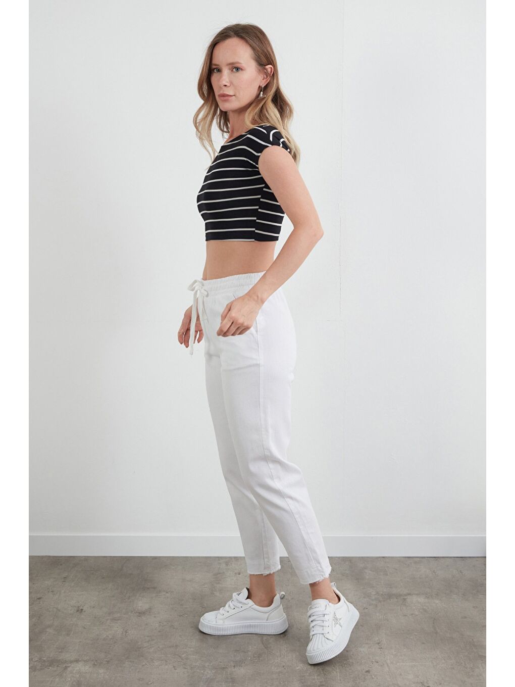 Siyah Basic Çizgili Crop Tişört-2