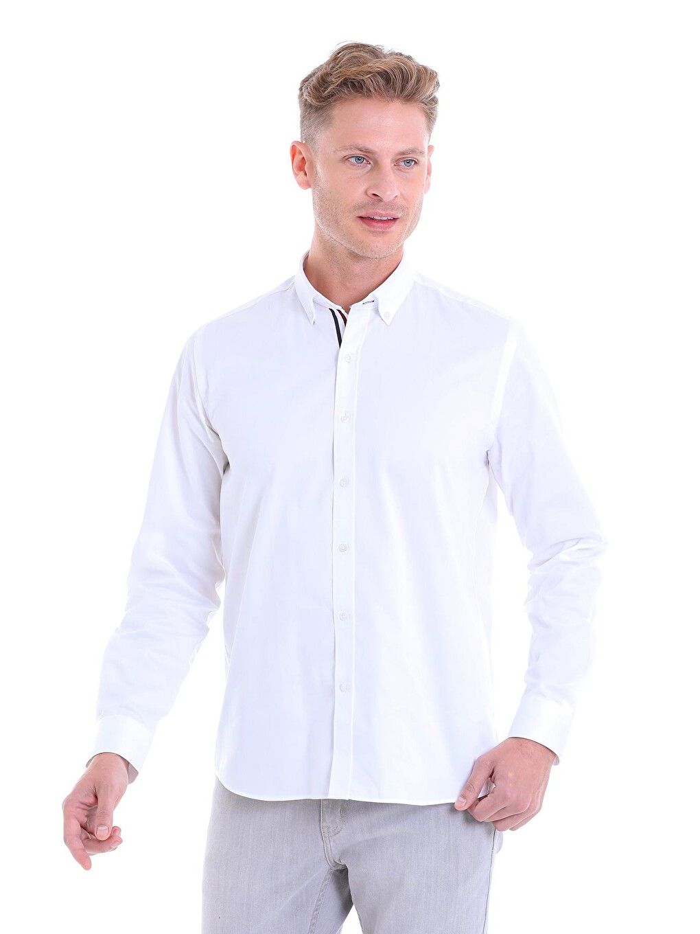Beyaz Comfort Fit Düz 100% Pamuk Slim Yaka Uzun Kollu Klasik Saten Gömlek