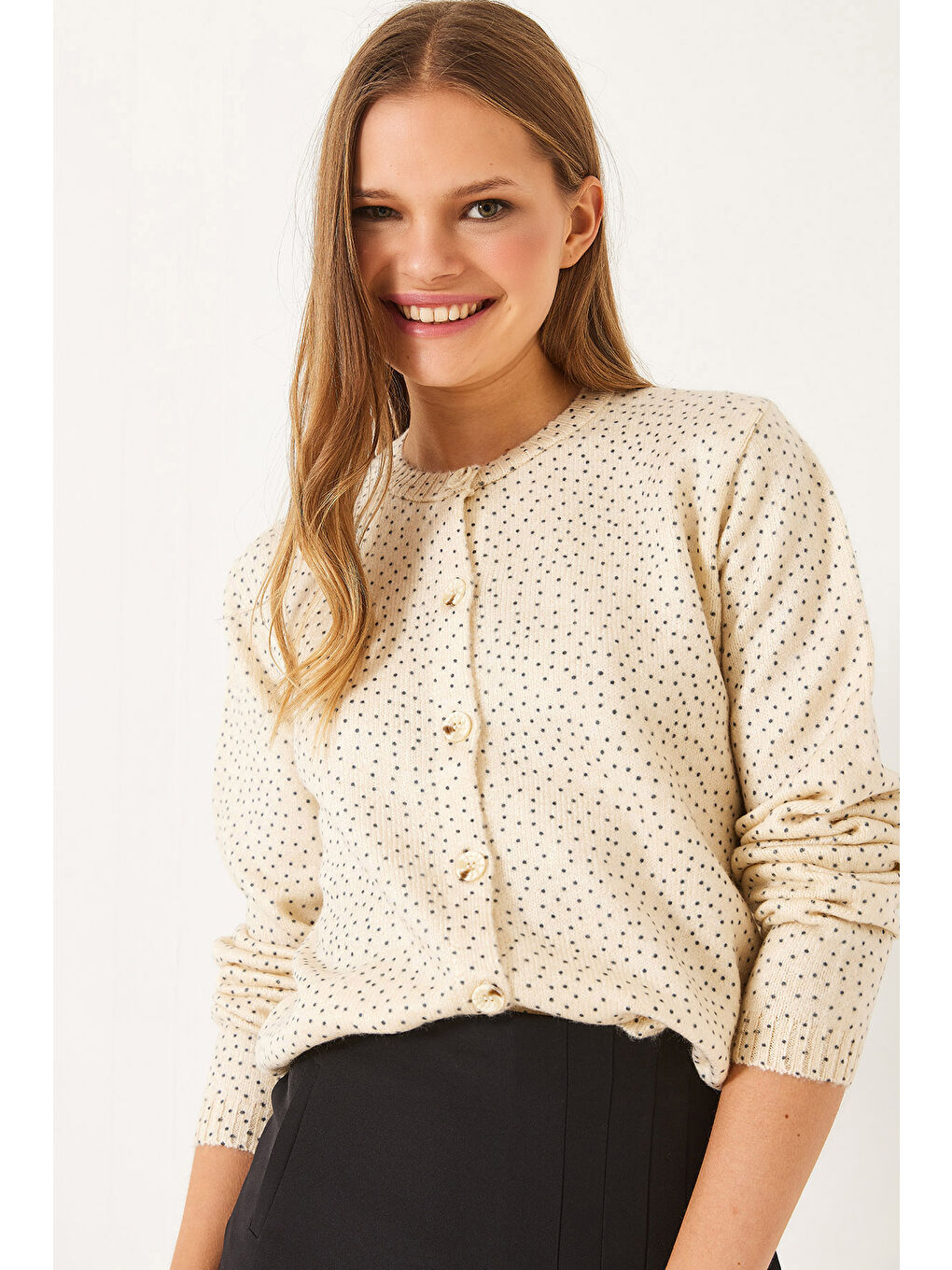 Ekru Kadın Düğmeli Triko Hırka-3