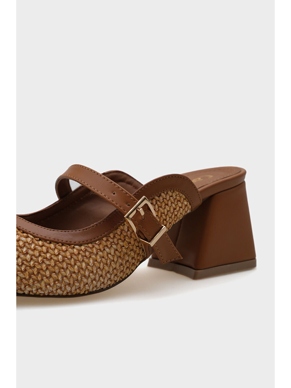 Kahverengi Nena Hakiki Deri Sivri Burunlu Hasır Burnu Kapalı Kadın Terlik-3