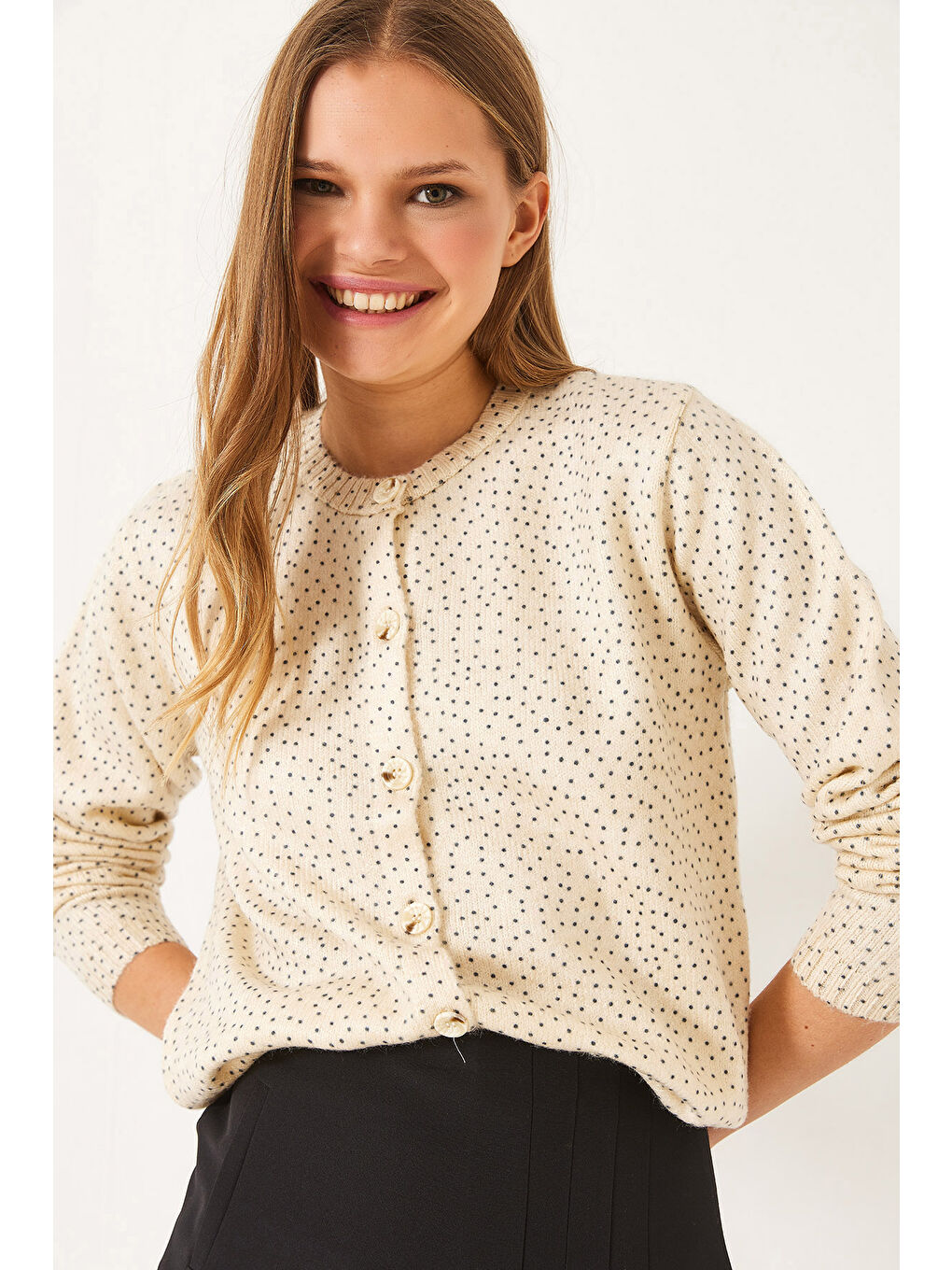 Ekru Kadın Düğmeli Triko Hırka-4