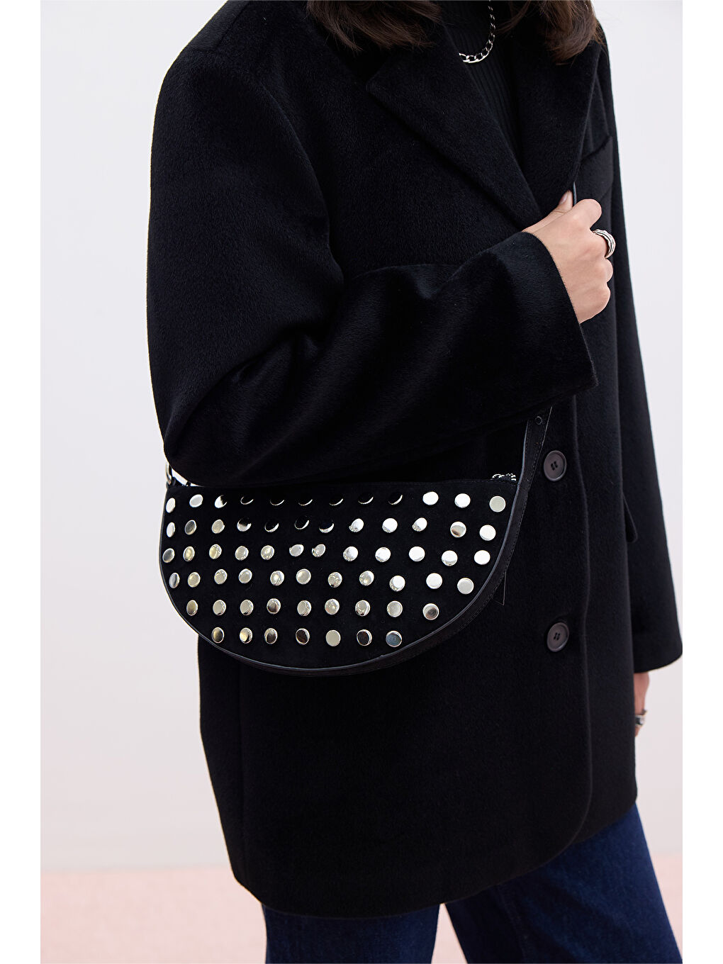 Zımbalı Suni Süet Çanta Siyah-1