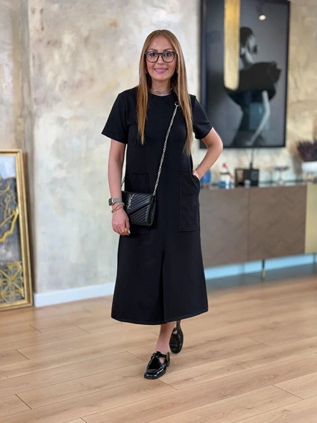 Siyah Kadın Kısa Kollu Bisiklet Yakalı Cepli önden Yırtmaçlı Viskon Iki Iplik Midi Elbise-1