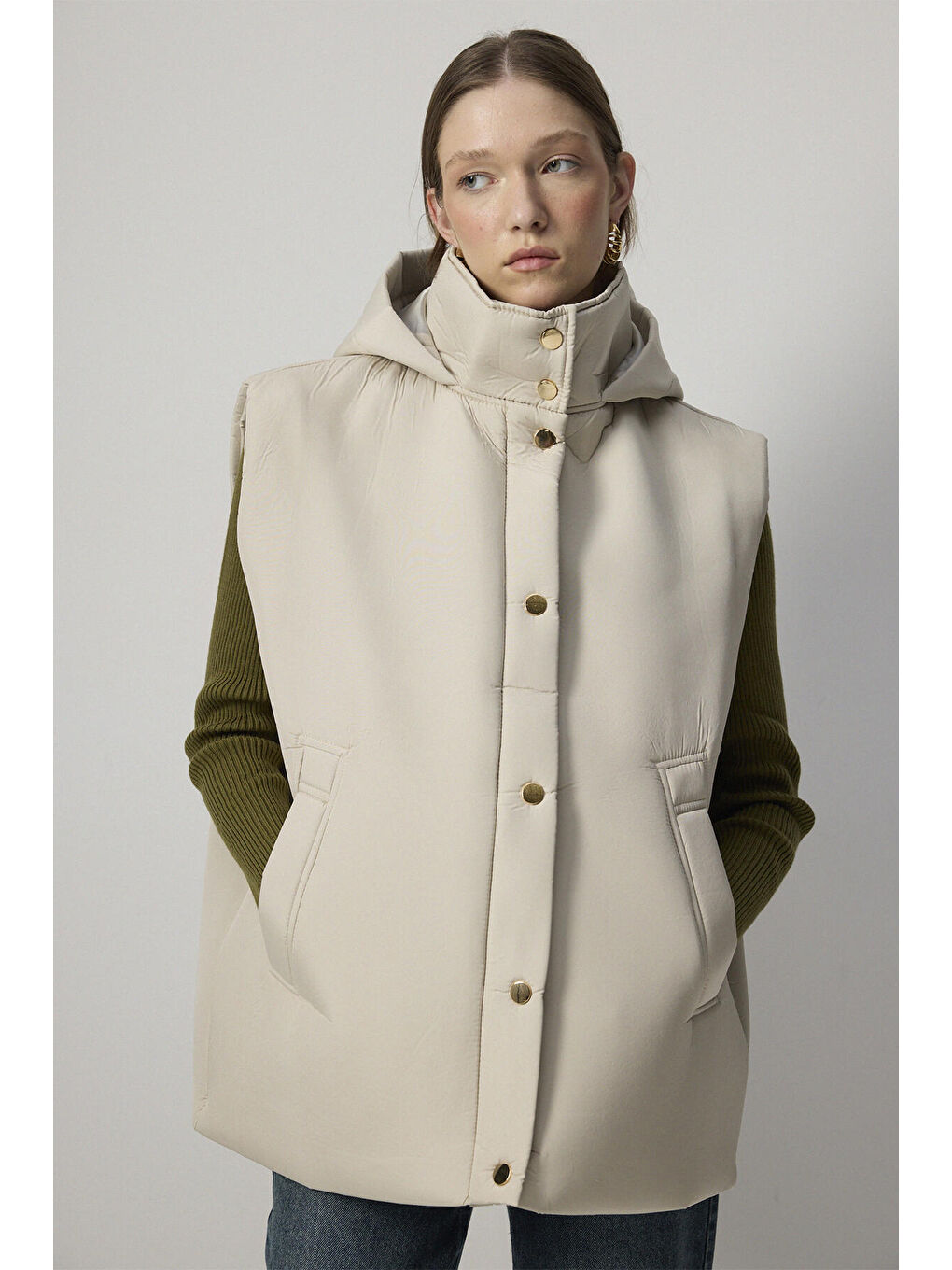 Bej Kapüşonlu Yelek-1