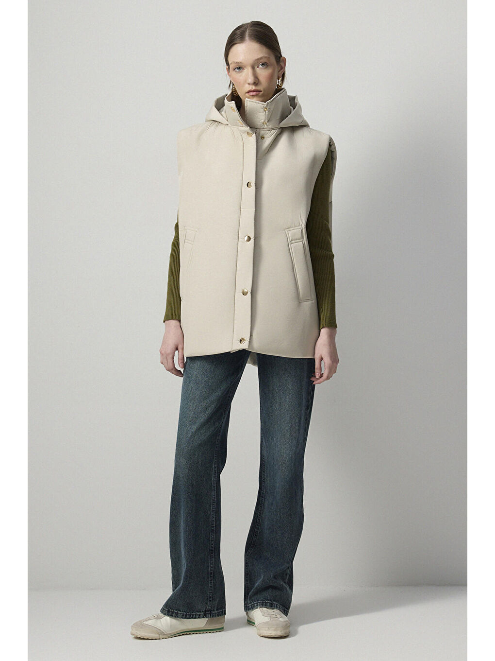 Bej Kapüşonlu Yelek-2