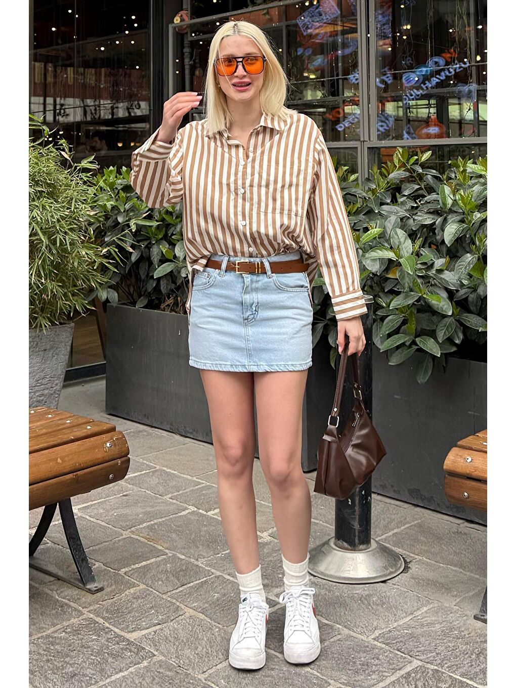 Bej Cep Detaylı Çizgili Kadın Gömlek Mg2295-1