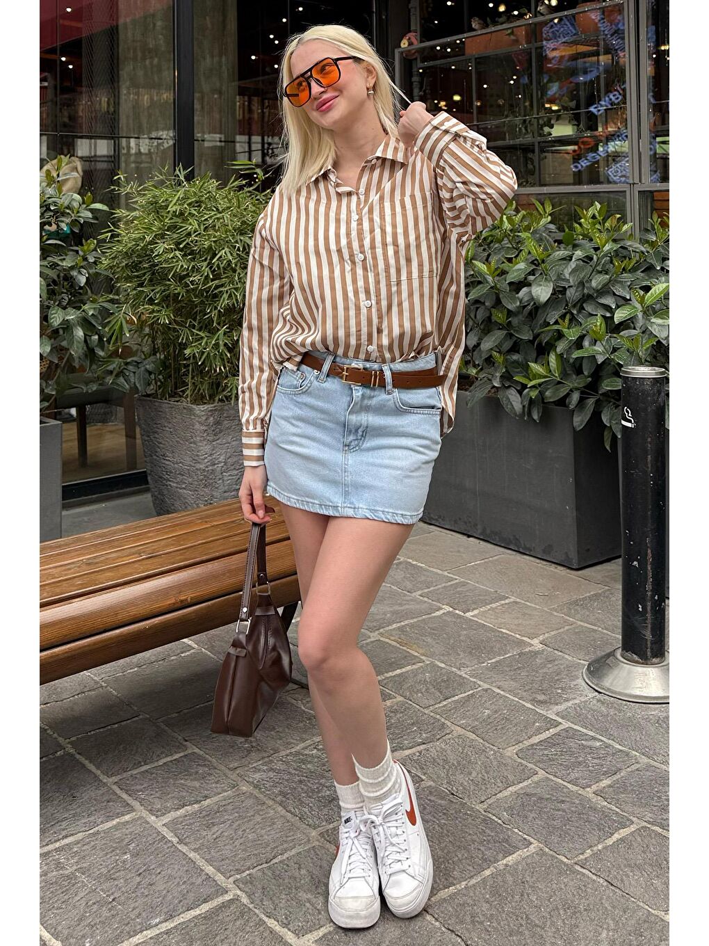 Bej Cep Detaylı Çizgili Kadın Gömlek Mg2295