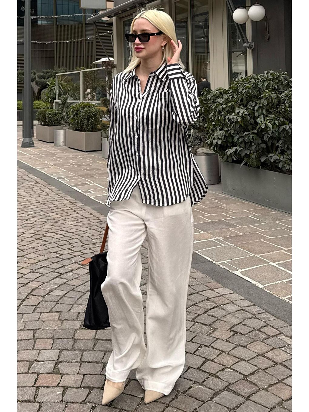 Siyah Cep Detaylı Çizgili Kadın Gömlek Mg2295-3