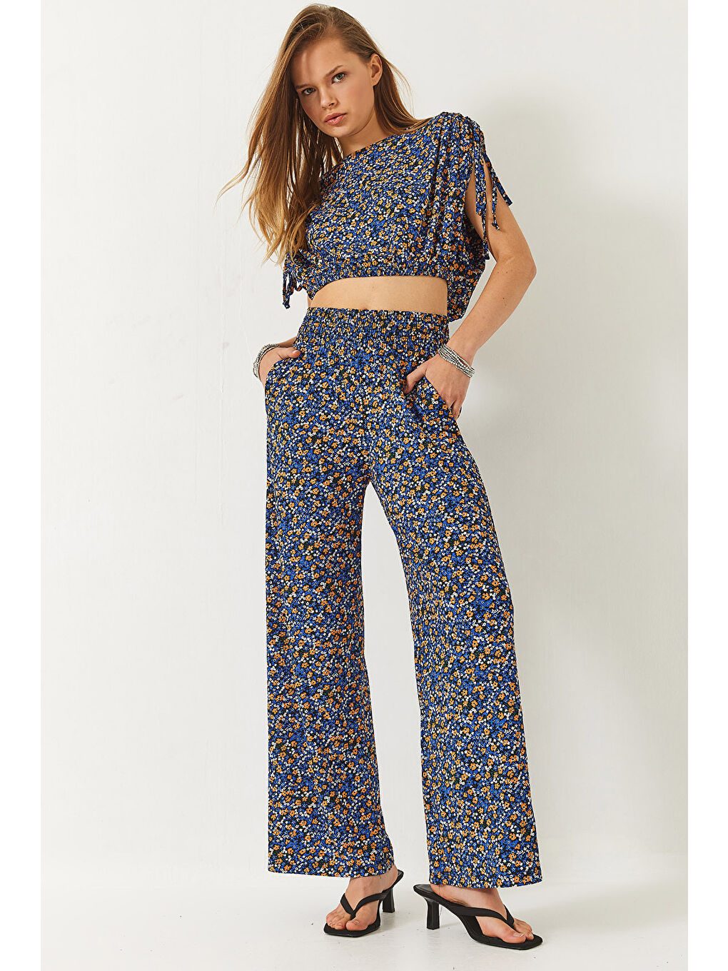 Karışık Kadın Palazzo Pantolonlu Kol Bağlamalı Çiçek Desenli Lastik Detaylı Alt-Üst Takım